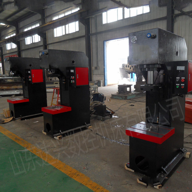 工藝品壓裝單臂液壓機(jī)