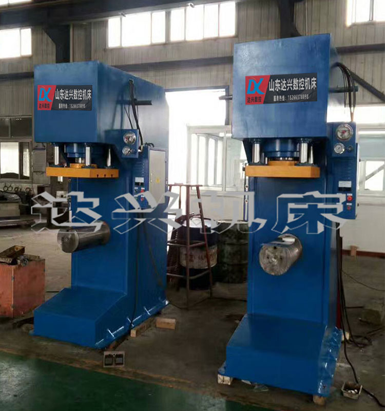 定制圓形工作臺單臂液壓機