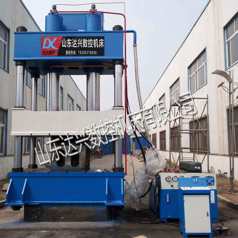 1200噸電動三輪車配件生產用四柱萬能液壓機