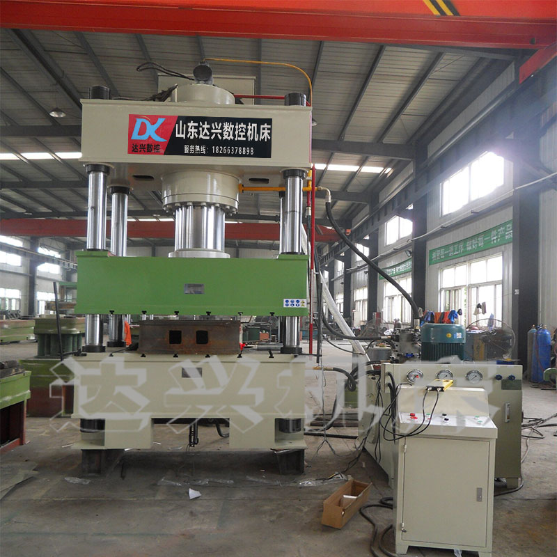 400噸不銹鋼水箱板成型四柱液壓機(jī)