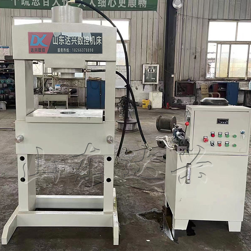 100噸龍門液壓機